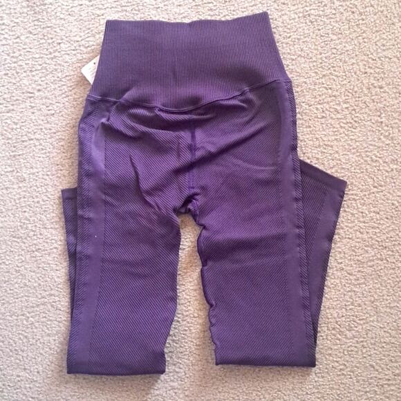 Womens FREE PEOPLE  COMPRESSION LEGGINGS. XS - Picture 4 of 8